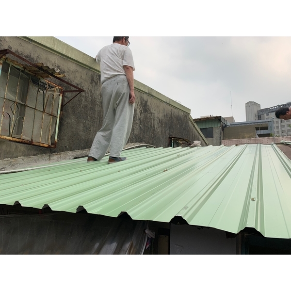 鐵屋加蓋-啟陽鐵工廠