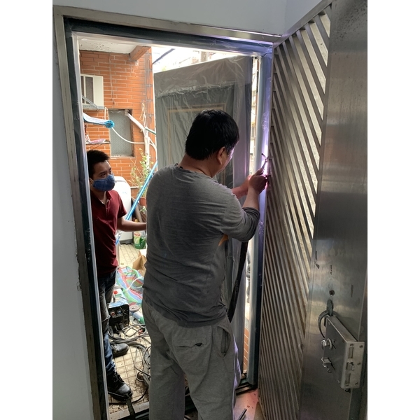 硫化銅門-綠-啟陽鐵工廠