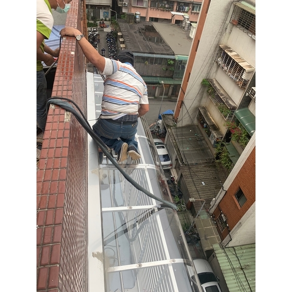 pc雨遮(透明)-啟陽鐵工廠