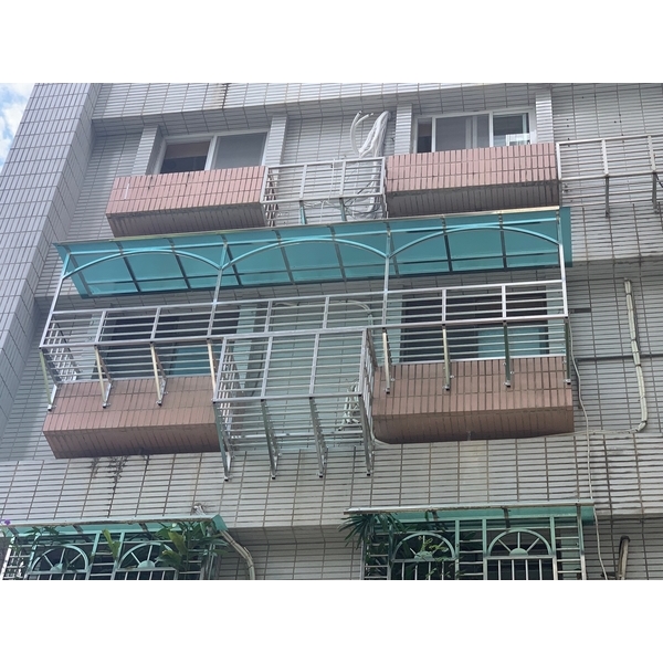 鐵窗+冷氣籠-啟陽鐵工廠