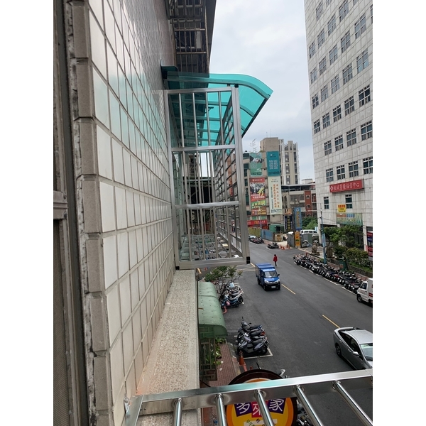 基本款防盜窗-啟陽鐵工廠