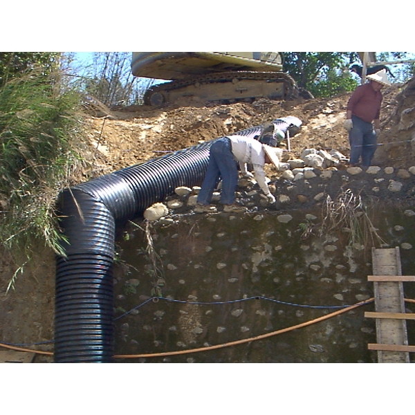 HDPE-U型溝施工-壹際實業有限公司
