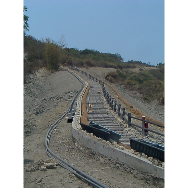HDPE-U型溝施工-壹際實業有限公司