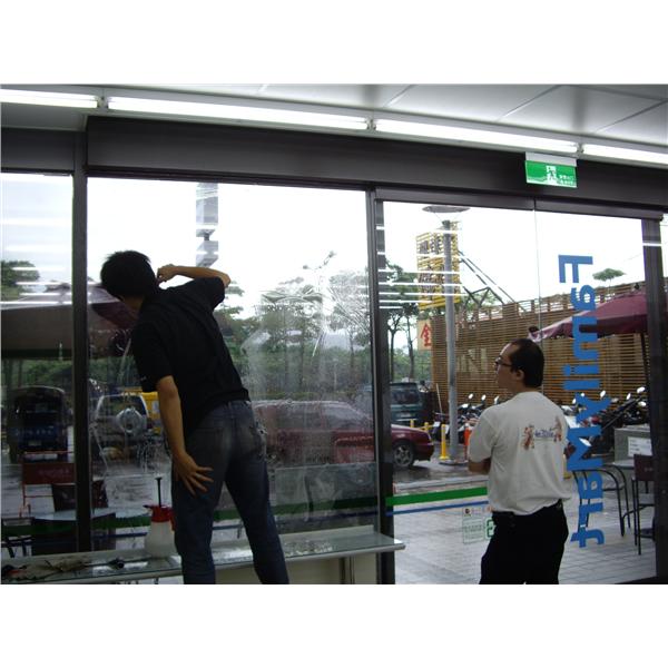 施工中-威竣貿易有限公司