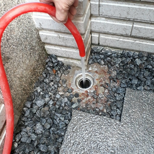 疏通水管