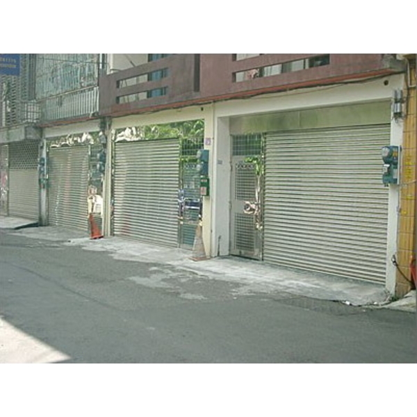 安全電捲門