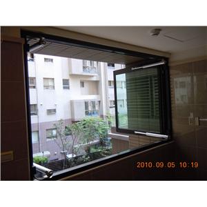 側開雙軸順序排煙窗-昶年欣股份有限公司
