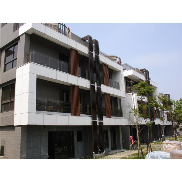 傳鴻建設穎者-中國製釉股份有限公司
