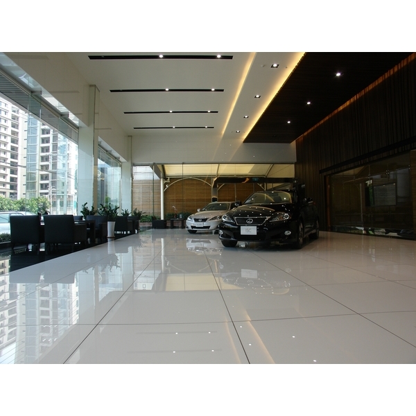 LEXUS 凌志汽車-玉晶石工程-中國製釉股份有限公司