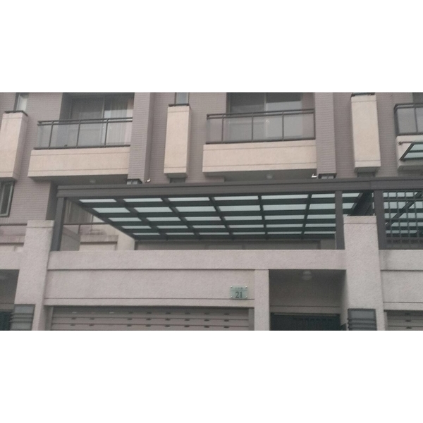 玻璃採光罩-和隆企業社