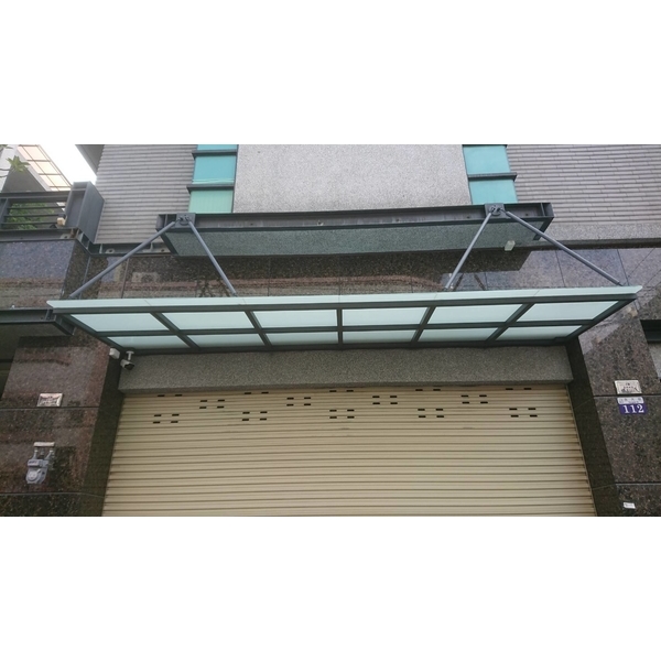 玻璃採光罩-和隆企業社
