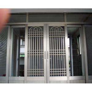 落地藝術造型方管紗門