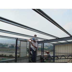鐵皮屋鋼骨結構施工中-和隆企業社