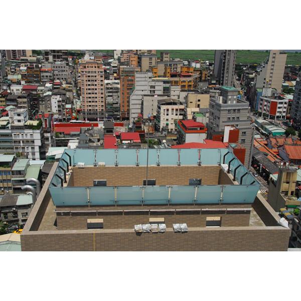 屋頂玻璃造型欄杆 屋頂玻璃造型欄杆