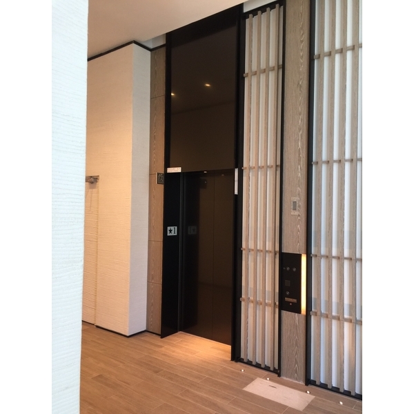 電梯門面包板
