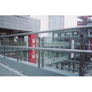 不銹鋼玻璃欄肝-宜暉金屬建材有限公司