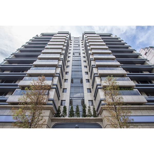 昇立建設 -大安鼎極-全益門窗企業有限公司