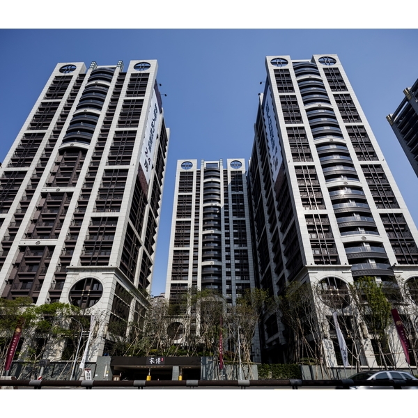 嘉廷建設-家傳-全益門窗企業有限公司