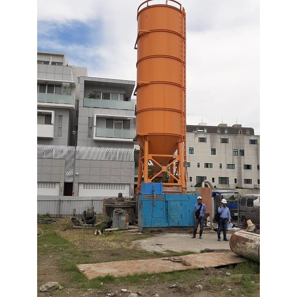 公司目前有2組機械在作業中-冠勝企業社