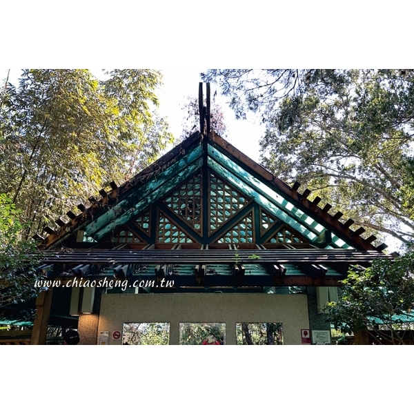 屋頂翻新平板瓦型礫晶石鋼瓦-喬盛建材股份有限公司