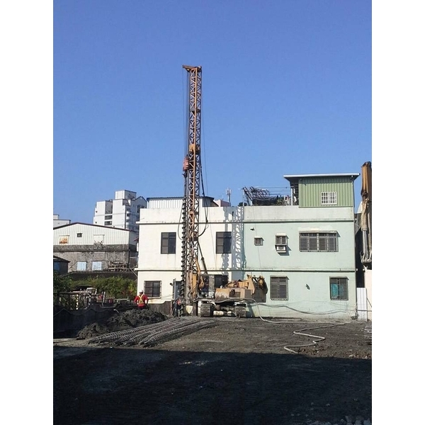 地下室擋土~航架式預壘排樁工程-基讚工程有限公司