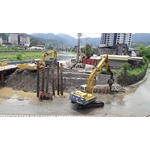 鋼板樁作業