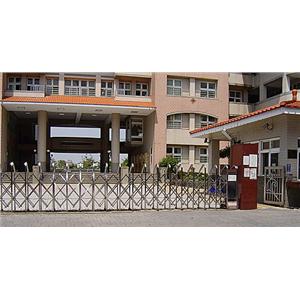 不銹鋼伸縮大門-億鑫不銹鋼有限公司