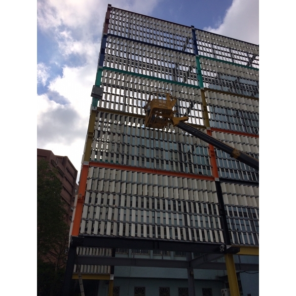 鋼架除鏽油漆工程
