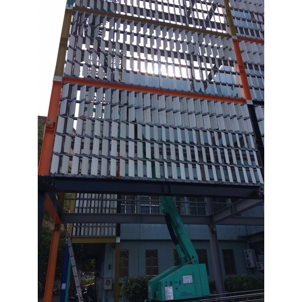 鋼架除鏽油漆工程 鋼架除鏽油漆工程