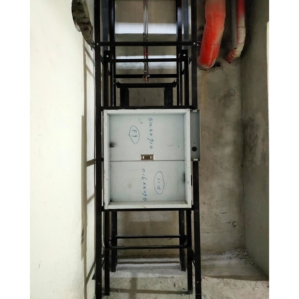 桌上型標準尺寸菜梯-竤瑞機電工程有限公司