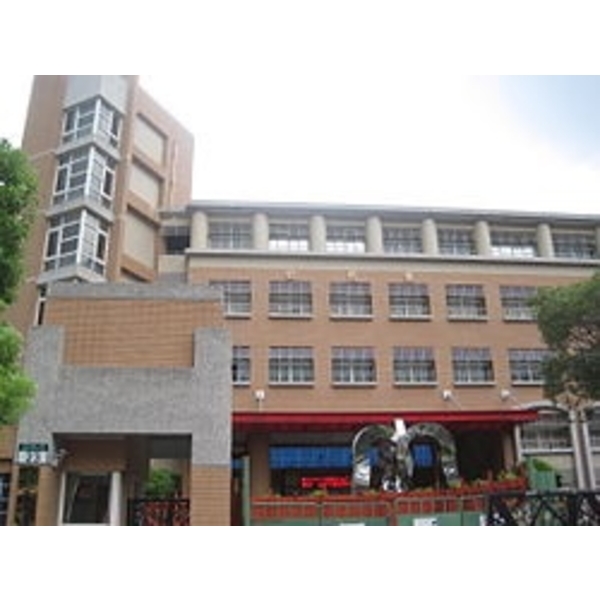 板橋國民小學校舍整建-中北塗料企業股份有限公司