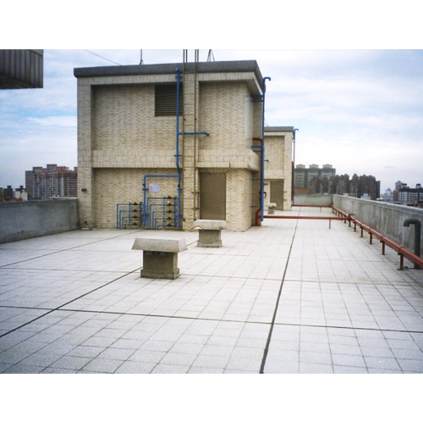 竹城建設屋頂 PU 防水工程-慶泰樹脂化學股份有限公司