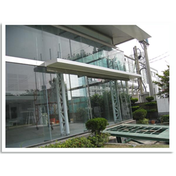 彰化BMW汽車展示場-尚宏金屬實業有限公司