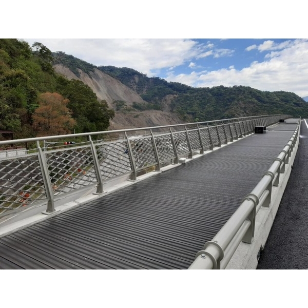 欄杆及格柵-台20線78K+500寶來一橋改建工程
