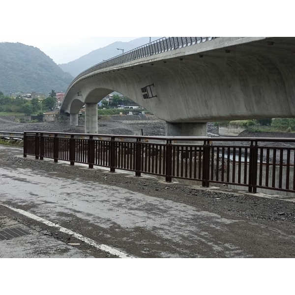 欄杆及格柵-台20線78K+500寶來一橋改建工程-典雅雕塑工程有限公司