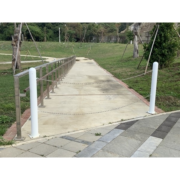 欄杆及格柵-台中市第13期市地重劃區內滯洪池工程 欄杆及格柵-台中市第13期市地重劃區內滯洪池工程