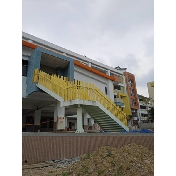 欄杆及格柵-臺中市南區樹德國小新設學校工程