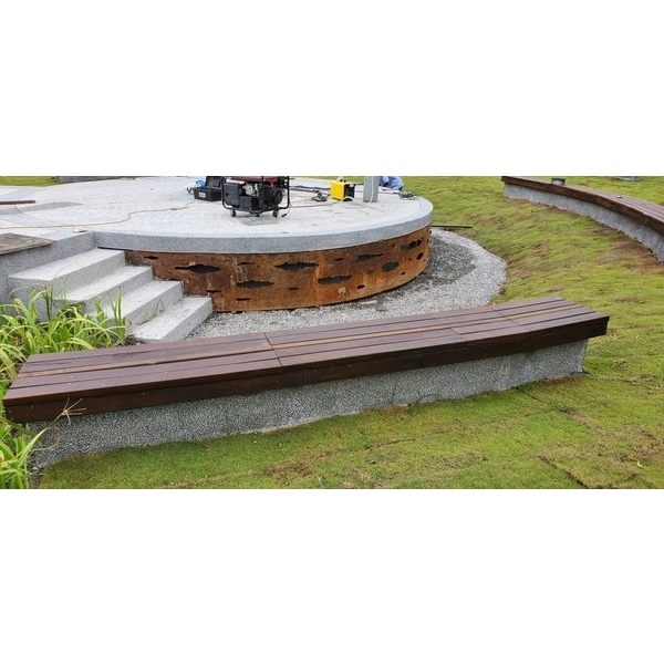 鐵器圖案鏤刻鋼板-康樂站前巨石廣場與史前花園工程 鐵器圖案鏤刻鋼板-康樂站前巨石廣場與史前花園工程