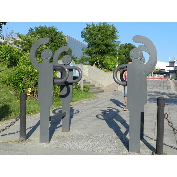 路口人形車阻-典雅雕塑工程有限公司