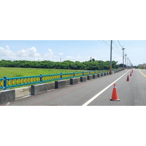 欄杆-口湖鄉下崙村雲129線道路護欄改善工程 欄杆-口湖鄉下崙村雲129線道路護欄改善工程