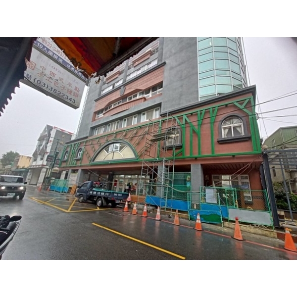 欄杆-復興區公所大門一項更新及大樓外牆改善工程 欄杆-復興區公所大門一項更新及大樓外牆改善工程