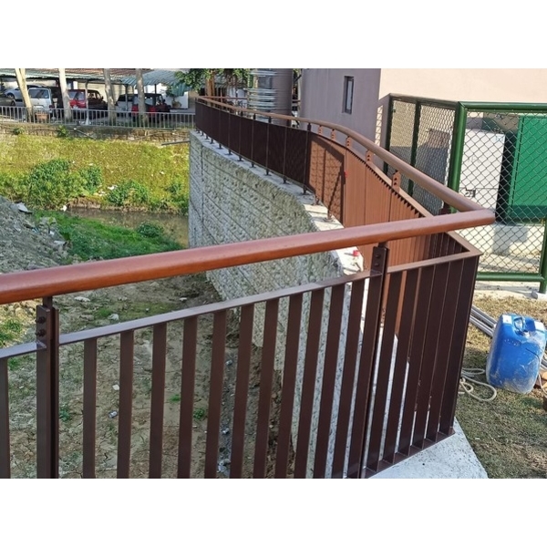 欄杆-瓦磘溝河道水質及景觀改善工程 欄杆-瓦磘溝河道水質及景觀改善工程