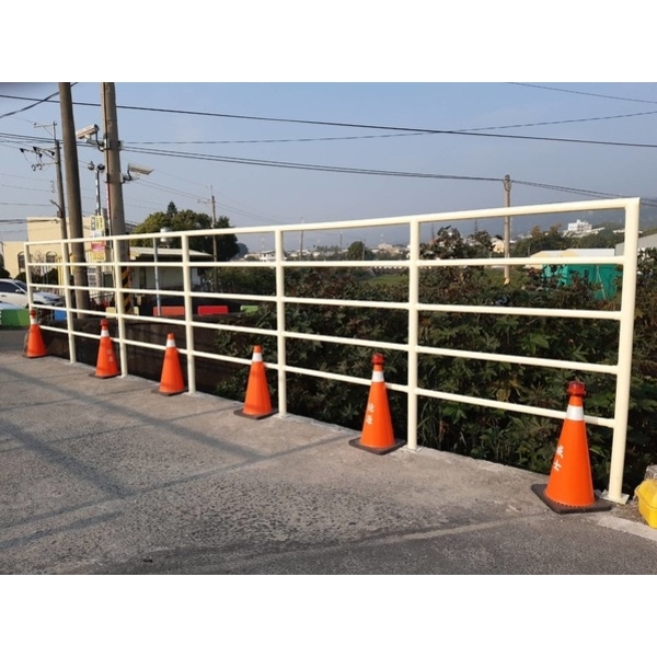 欄杆-田中鎮三光里體健設施及油漆彩繪等里改善工程