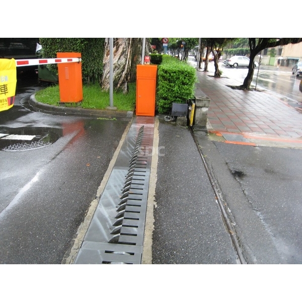 阻車閘/阻車閘 阻車閘/阻車閘
