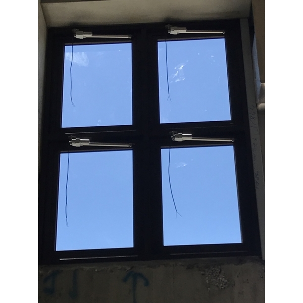 側開排煙窗 側開排煙窗