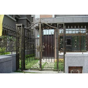 鍛造門