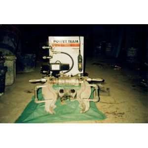 油壓式咬碎機-正輝工程行