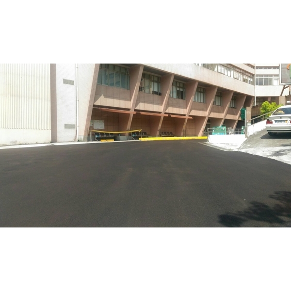 陽明醫院路口車道 陽明醫院路口車道