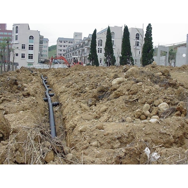 綠建材標章-HDPE半月型滲透網管.HDPE網管.積層管.透水管-神功企業股份有限公司