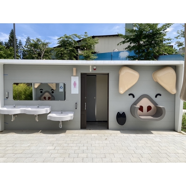 公園造型廁所-臺中市北區公115公園新闢,草屯鎮親子共融遊憩運動公園-神功企業股份有限公司